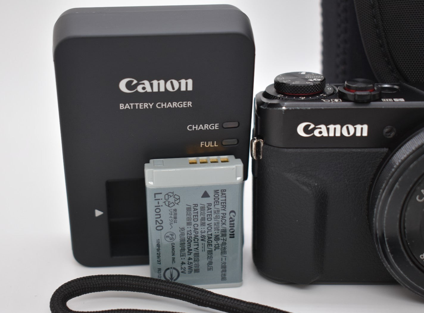 Canon G7X Mark II - 20.1 MP Compact Digital Camera 4.2x Zoom Bundle - Tested β